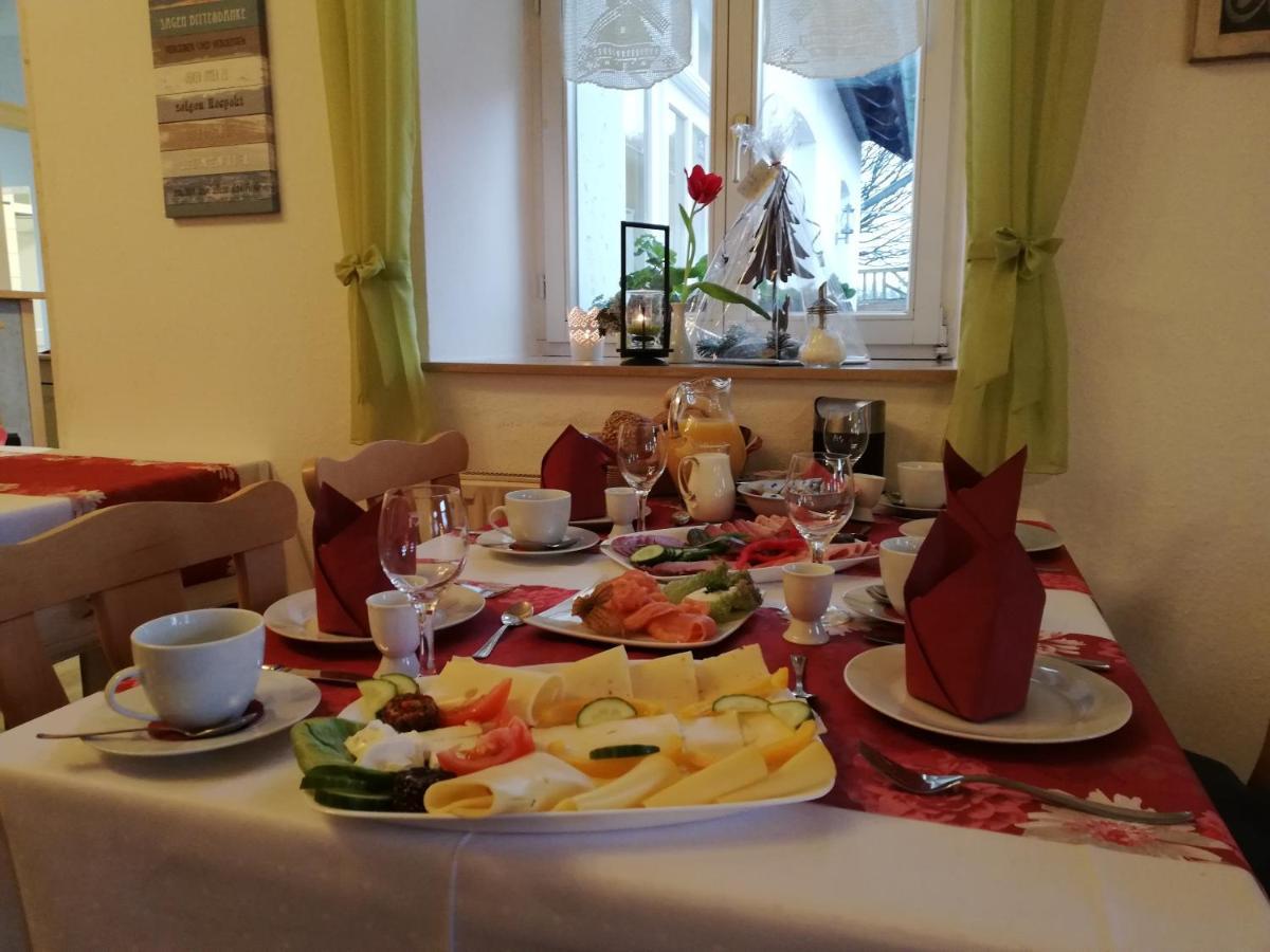 Landgasthaus Zur Muehlenwirtin เพเทอร์สฮาเกน ภายนอก รูปภาพ